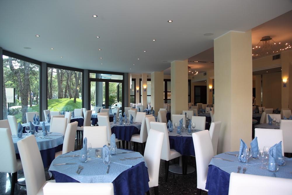 Hotel Bellevue Lignano Sabbiadoro Exteriör bild