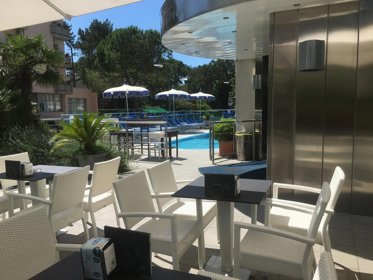 Hotel Bellevue Lignano Sabbiadoro Exteriör bild